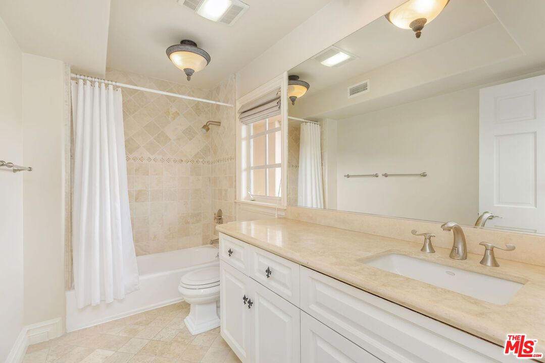 1922 Bel Air Road - 1 property image