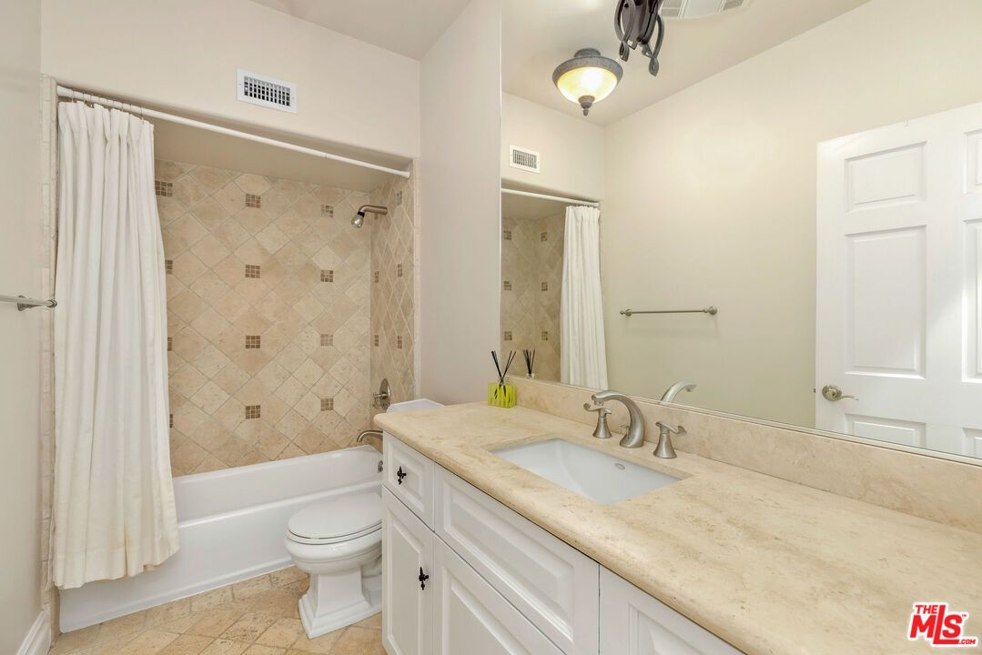 1922 Bel Air Road - 1 property image
