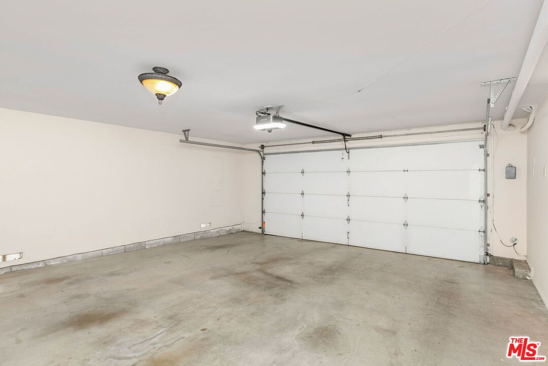 1922 Bel Air Road - 1 property image