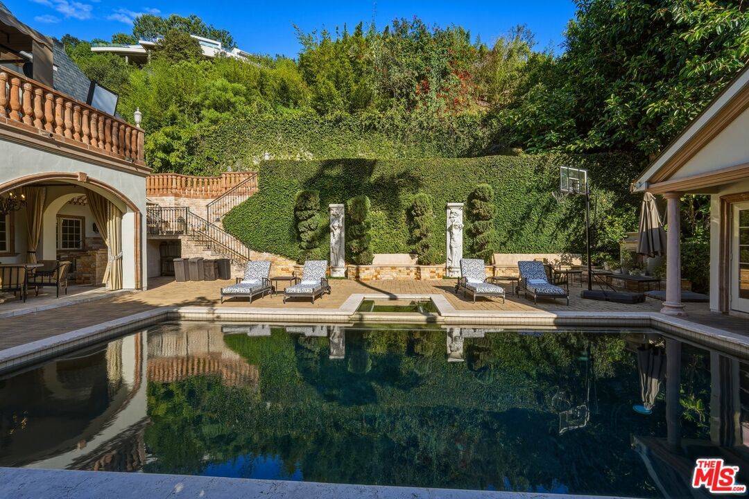 900 Chantilly Road - 1 property image