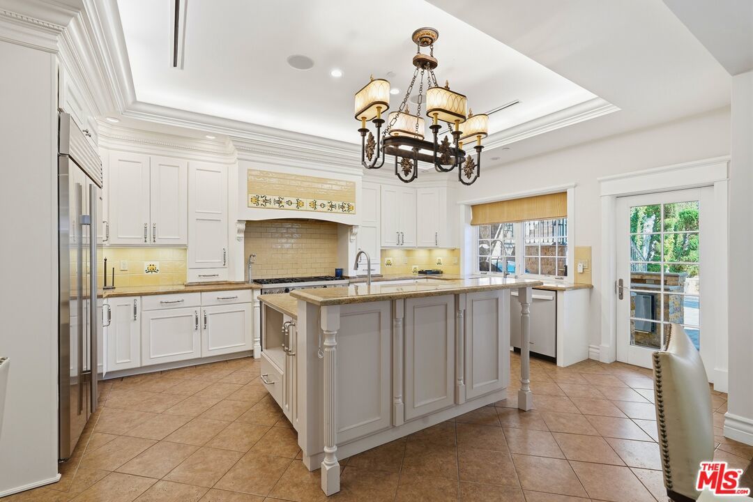 900 Chantilly Road - 1 property image