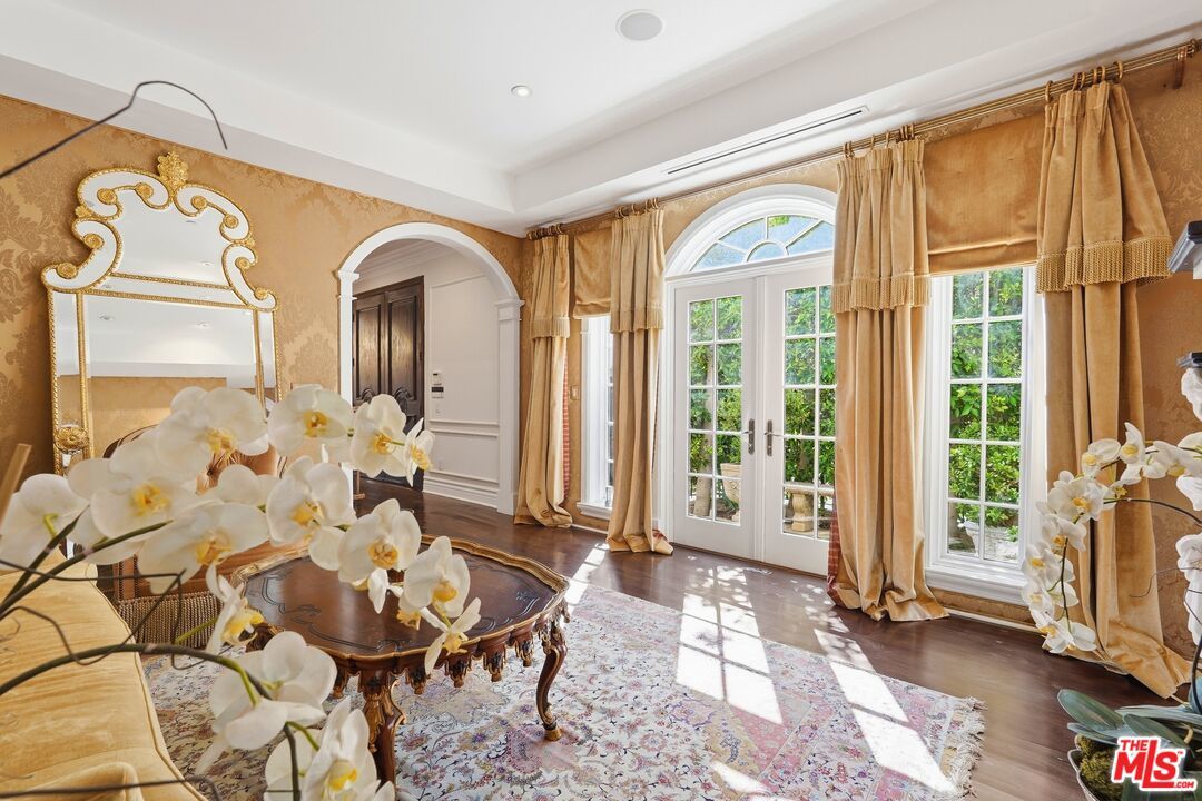 900 Chantilly Road - 1 property image