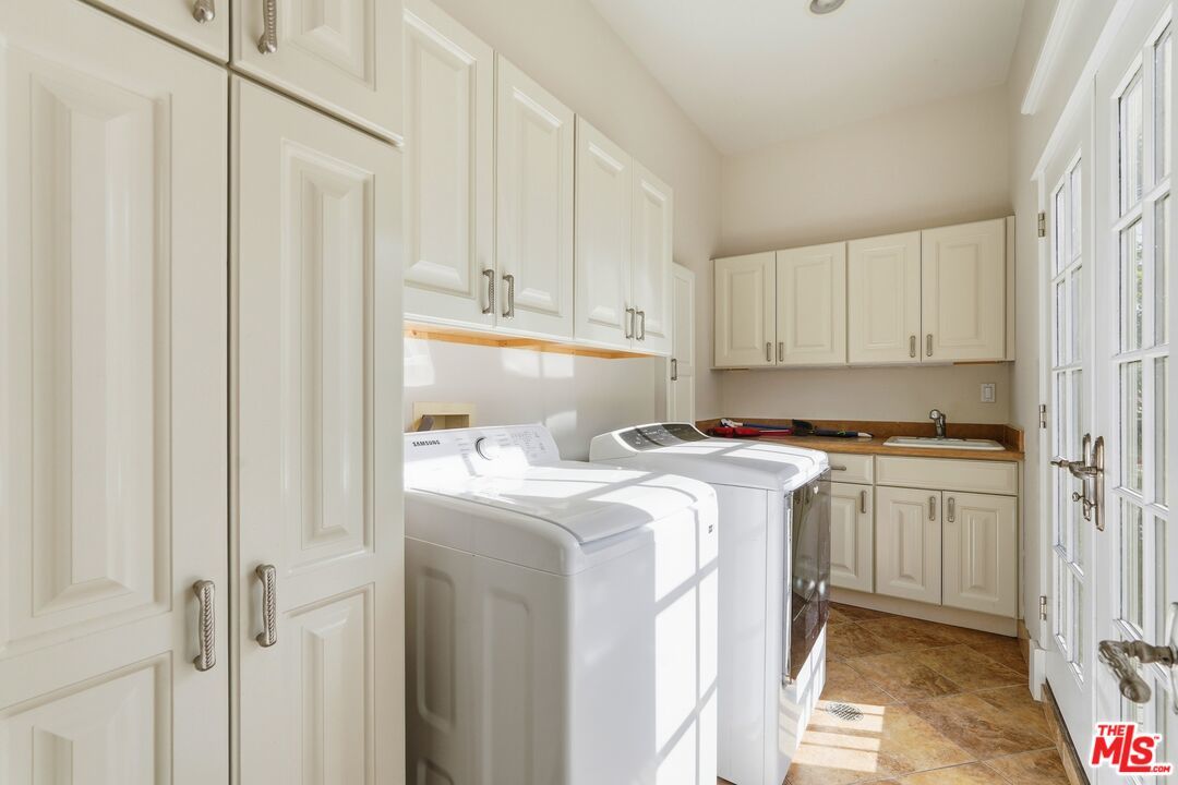 900 Chantilly Road - 1 property image