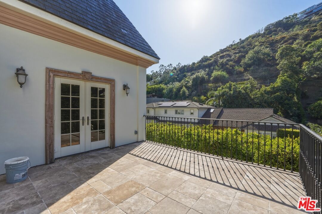 900 Chantilly Road - 1 property image
