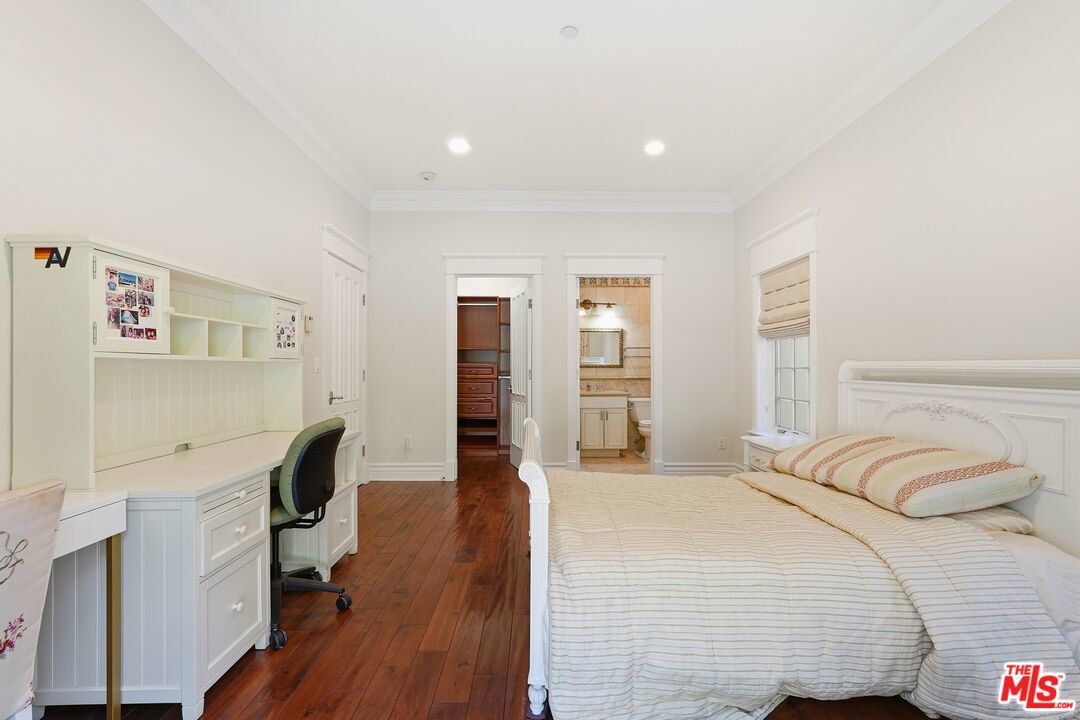 900 Chantilly Road - 1 property image