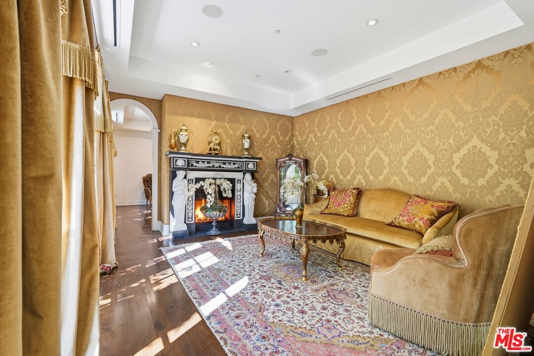 900 Chantilly Road - 1 property image