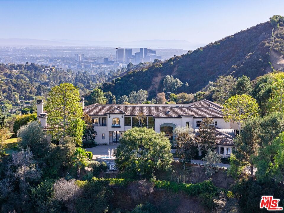 8 Beverly Ridge Terrace - 1 property image