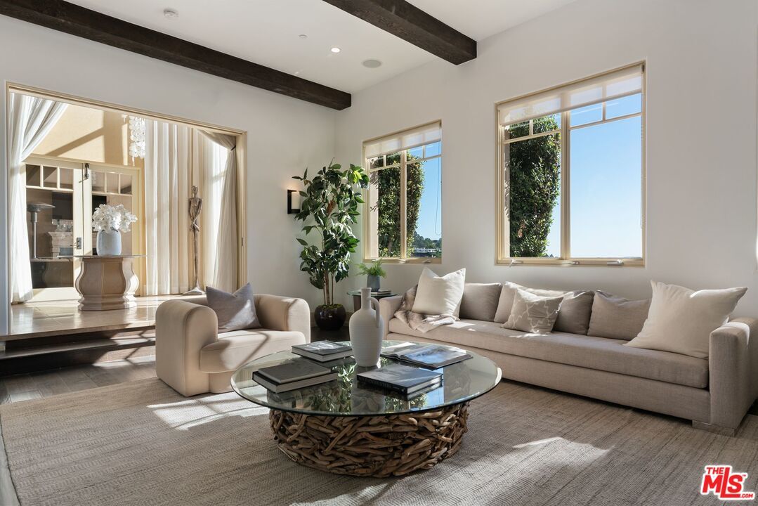 8 Beverly Ridge Terrace - 1 property image