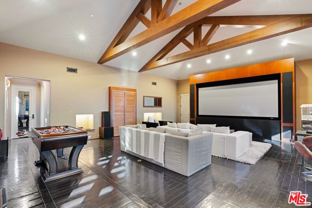 8 Beverly Ridge Terrace - 1 property image