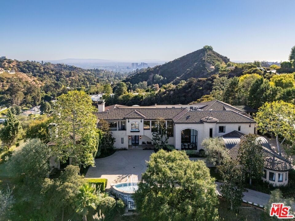 8 Beverly Ridge Terrace - 1 property image