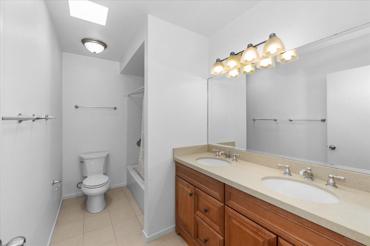 11260 Overland Avenue - 1 property image