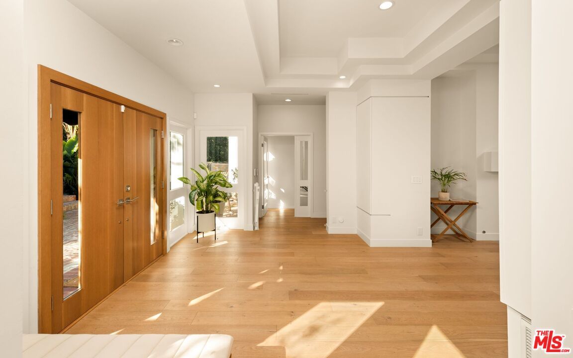 282 Bentley Circle - 1 property image