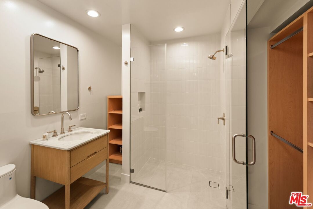 282 Bentley Circle - 1 property image
