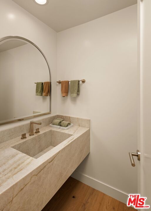 282 Bentley Circle - 1 property image