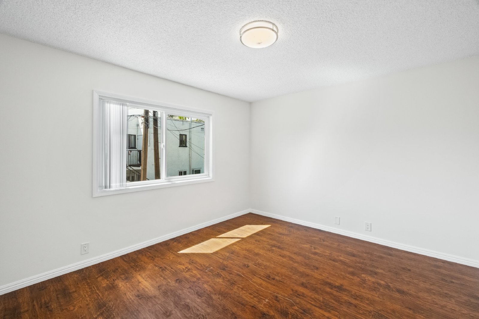 710 East 6th Street - 8 property image