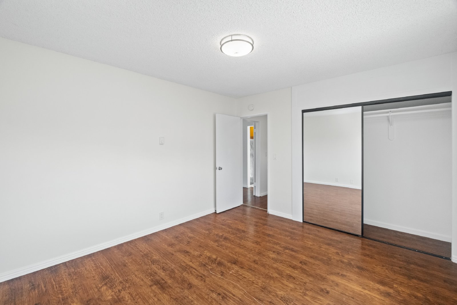 710 East 6th Street - 8 property image