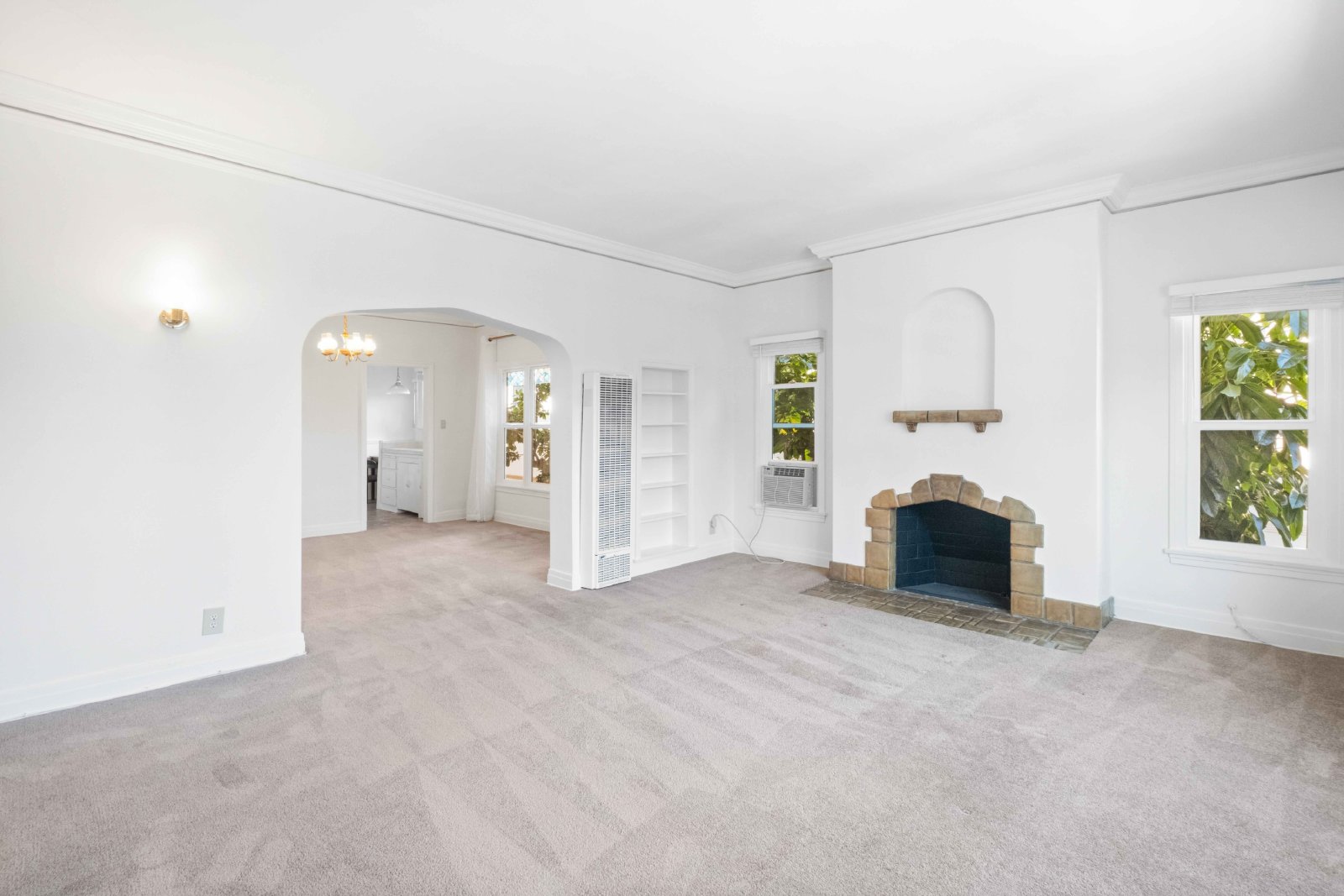 643 South Detroit St - 645 property image