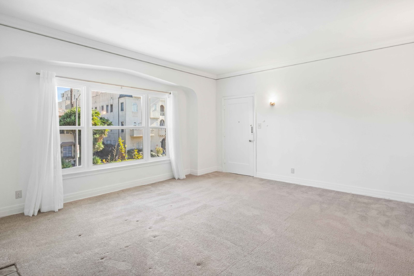 643 South Detroit St - 645 property image