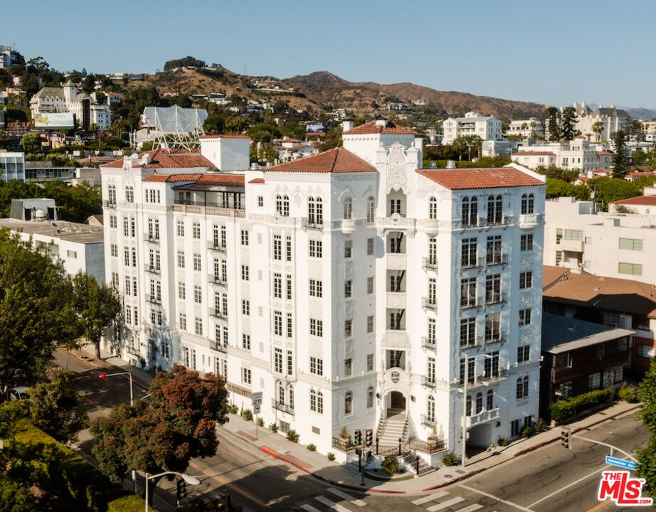 1302 Sweetzer Ave #602 property image