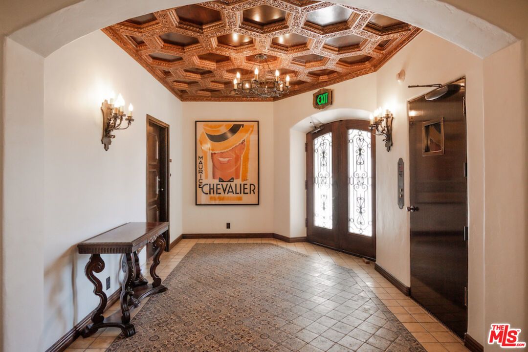 1302 Sweetzer Ave #602 property image