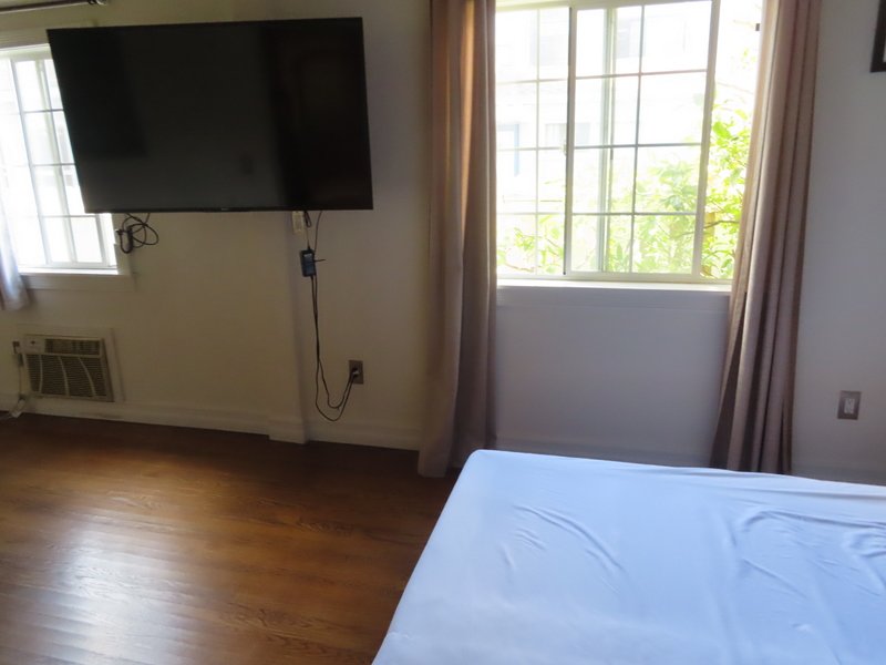 4186 Lincoln Avenue - 1 property image